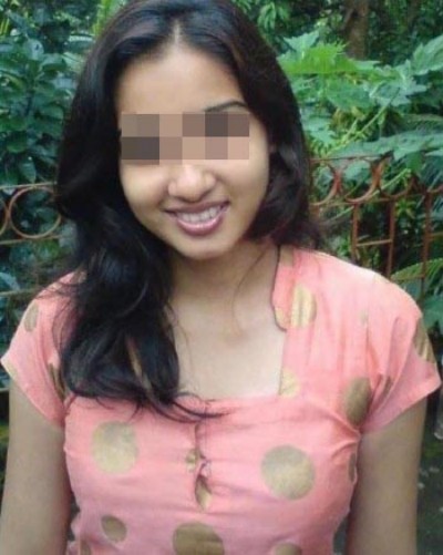 Avaleuse de bite veut un joli pénis à pomper sur Trois-Rivières Avaleuse de bite veut un joli pénis à pomper sur Trois-Rivières