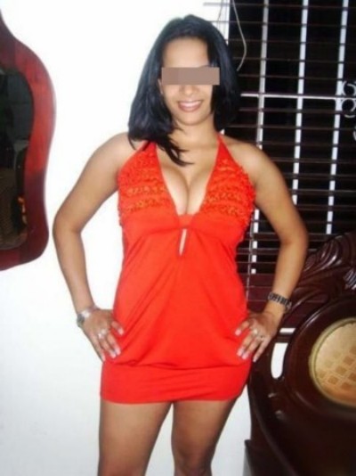 Petite coquine qui cherche un bel espagnol à Montréal Petite coquine qui cherche un bel espagnol à Montréal