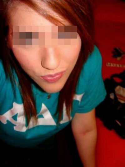 Femme assoiffée de sperme désirerait de très grosses bites à sucer à Montréal Femme assoiffée de sperme désirerait de très grosses bites à sucer à Montréal