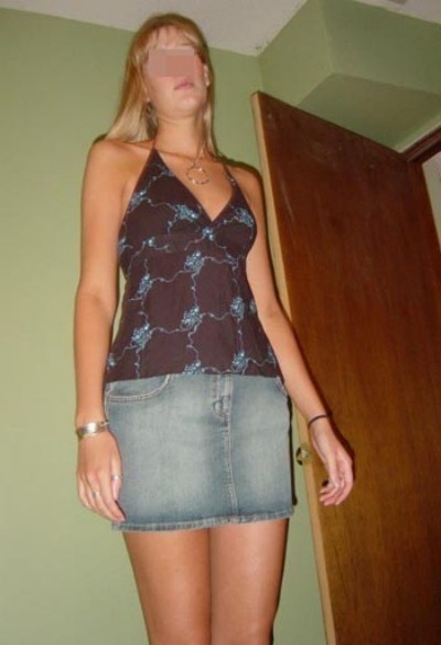 Lécheuse de queue désirerait une énorme queue à sucer à Terrebonne Lécheuse de queue désirerait une énorme queue à sucer à Terrebonne