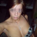 Belle petite coquine qui veut des tr&egrave;s grosses bites &agrave; pomper &agrave; Laval