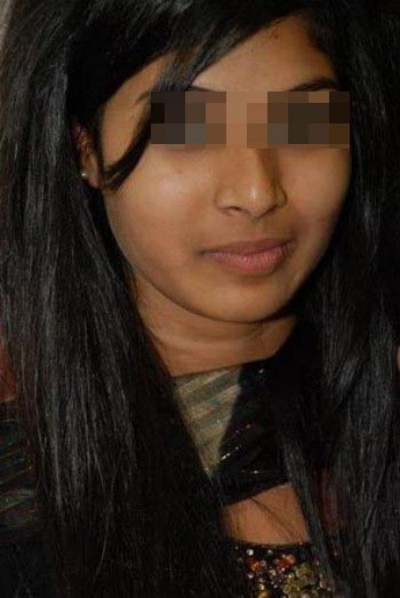 Bourgeoise salope qui désire une grosse queue à pomper à Trois-Rivières Bourgeoise salope qui désire une grosse queue à pomper à Trois-Rivières