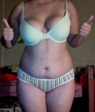 Fille libérée voulant une grosse queue à sucer sur Longueuil Fille libérée voulant une grosse queue à sucer sur Longueuil