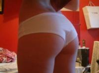 Salope cherche un coup d'un soir pour une petite fellation sur Laval