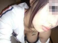 Belle suceuse veut pomper une très grosse queue à Québec